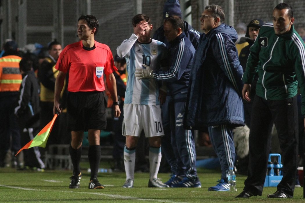 Lionel Messi po zranění přátelském utkání Argentiny