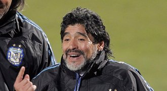 Maradona by mohl jít trénovat «svoji» Neapol