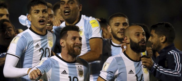 Argentina odvrátila blamáž. Postup na MS vystřelil hattrickem Messi