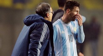 Kdo je tady trenér? Messi radil kouči Argentiny se střídáním