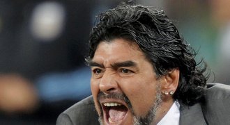 Maradona nejspíš zůstane trenérem Argentiny