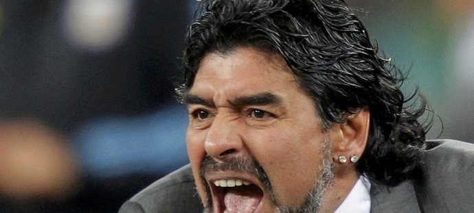 Maradona dostane diamantové naušnice