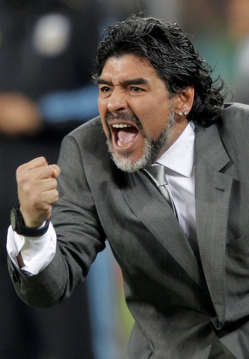 Maradona emoce rozhodně neskrýval.