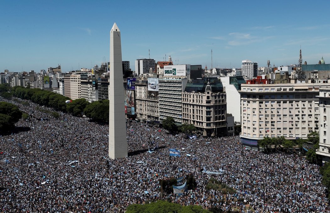 Buenos Aires se chystá na slavností vítání mistrů na zaplněném náměstí