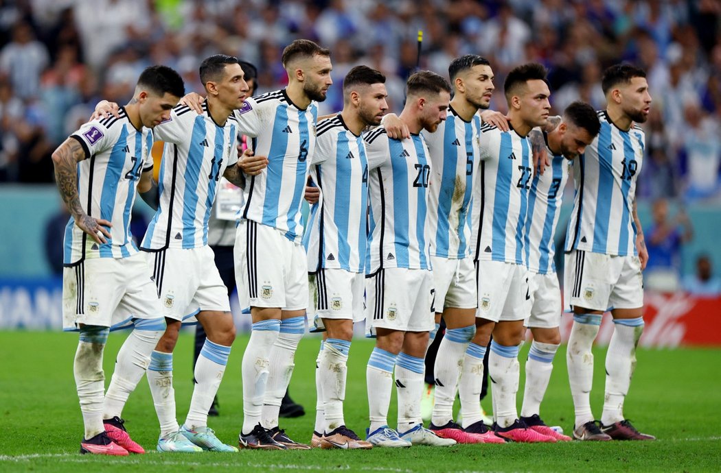 Argentinci během penaltového rozstřelu