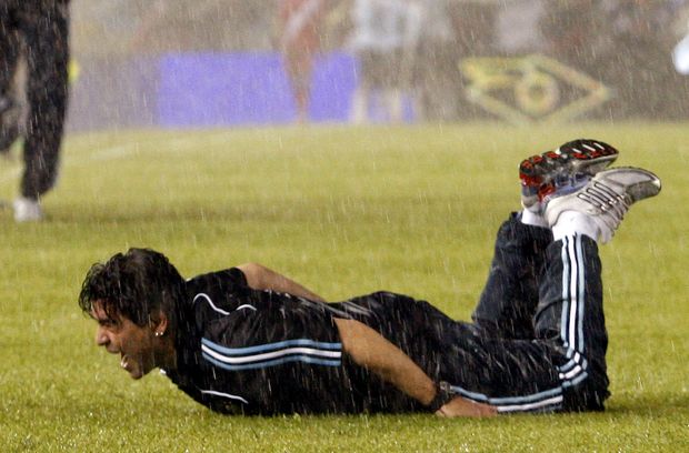 Slavící Diego Maradona Slavící Diego Maradona