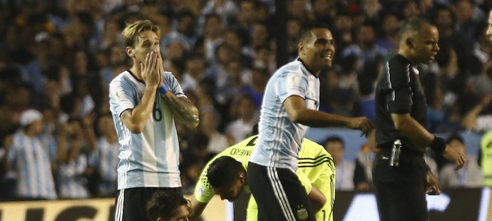 Veliké zklamaní ve tvářích argentinských fotbalistů