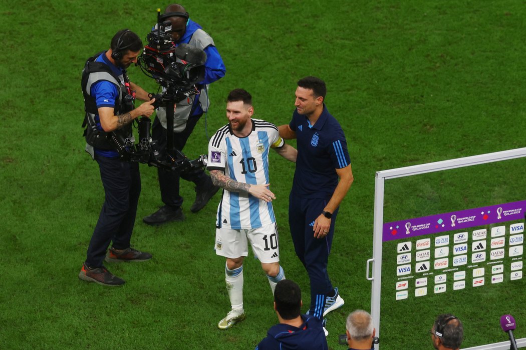 Lionelové Scaloni a Messi spolu postoupili do finále MS