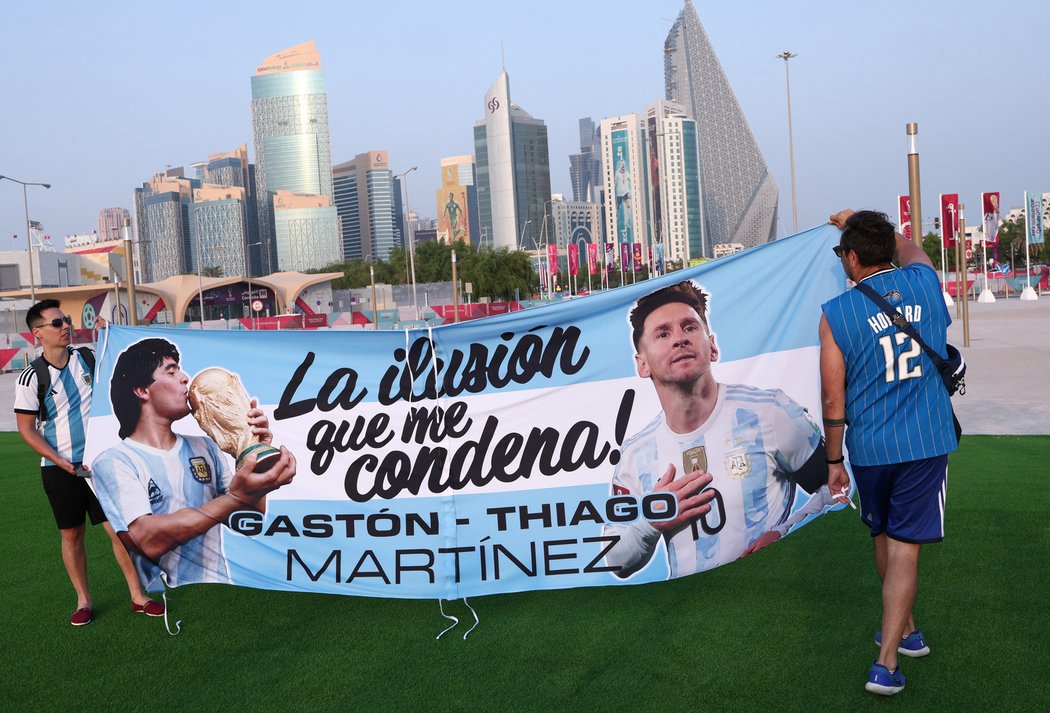 K vyrovnání Maradony Messimu chybí titul z MS, v Argentina jsou za bohy oba