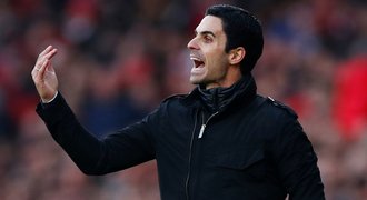 Arsenal v naději. Arteta má zase přivést trofeje, jak se klub mění?