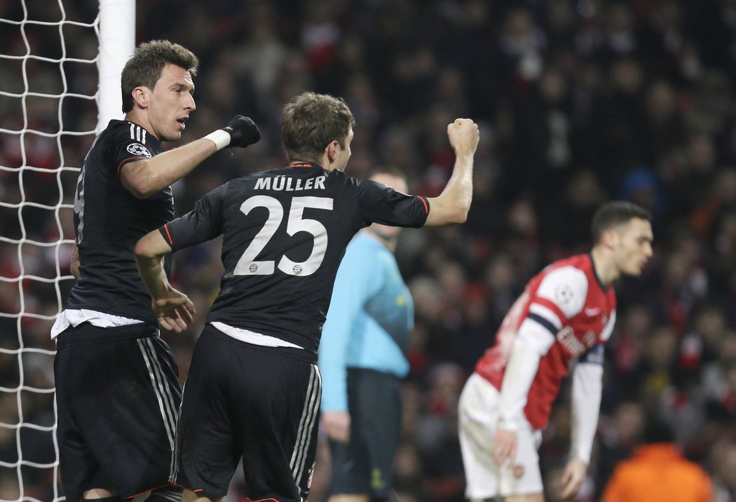 Bayern zasadil domácím třetí ránu. Bayern vyhrál na půdě Arsenalu v Lize mistrů 3:1