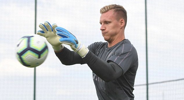 Brankář Bernd Leno na tréninku Arsenalu