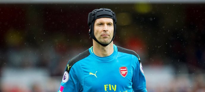 Petr Čech nechybí v základní sestavě Arsenalu na půdě PSG