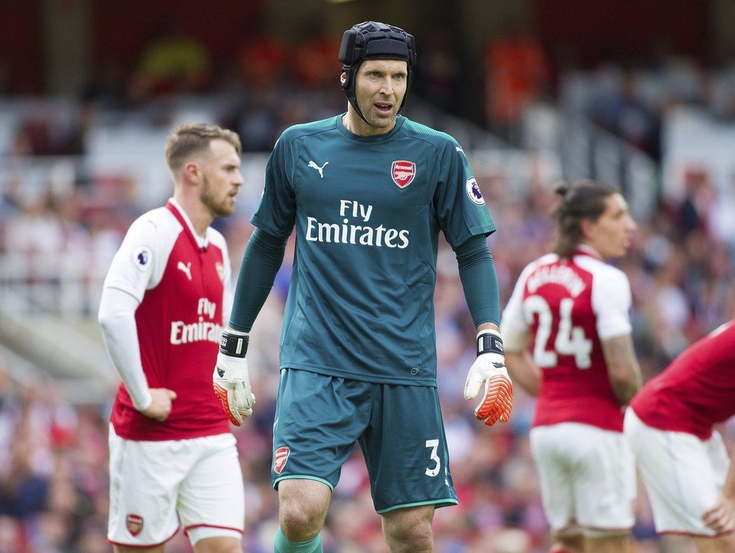 Brankář Petr Čech může podle trenéra Wengera chytat do 40 let