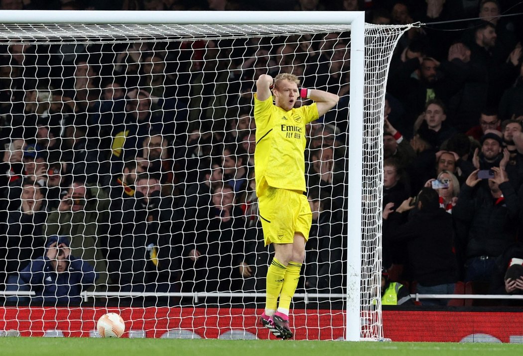 Brankář Arsenalu Aaron Ramsdale během penaltového rozstřelu