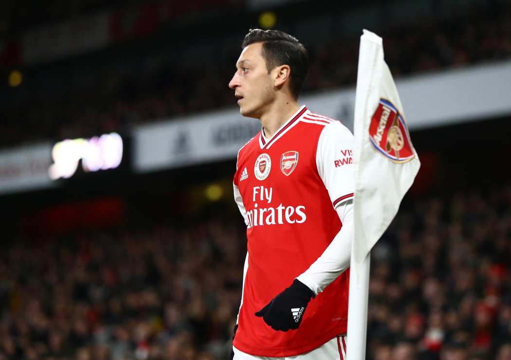 Mesut Özil je jedním z nejlépe placených hráčů Arsenalu