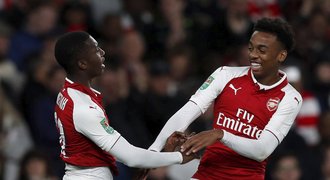 Arsenal spasil v Ligovém poháru mladík Nketiah, City slavili až po penaltách