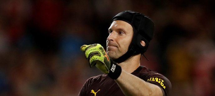 Český gólman Arsenalu Petr Čech po úspěšném utkání s Chelsea