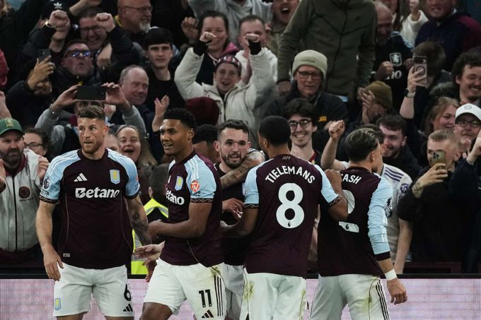 Aston Villa - Liverpool 4:2. Domácí si v přestřelce zajistili Ligu mistrů Aston Villa - Liverpool 4:2. Domácí si v přestřelce zajistili Ligu mistrů