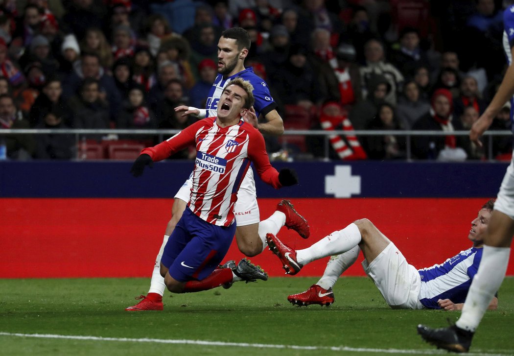 Atlético Madrid vydřelo těsnou výhru nad Alavesem