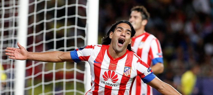 Falcao slaví branku v síti favorizovaného soupeře