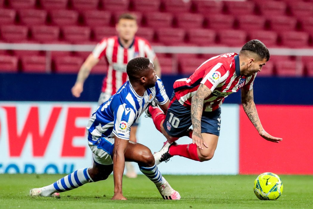 Fotbalisté Atlétika Madrid v utkání na hřišti Realu Sociedad