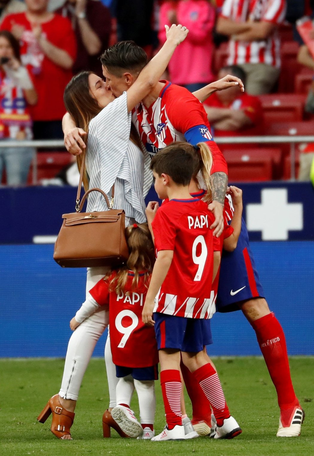 Fernando Torres se po utkání rozloučil s Atlétikem a nechyběla u toho ani jeho rodina