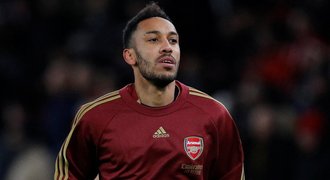 Aubameyang se vrací z Afrického poháru, po covidu má nález na srdci