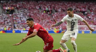 SESTŘIH: Slovinsko - Dánsko 1:1. Eriksenovu pohádku zkazil explzeňský Janža SESTŘIH: Slovinsko - Dánsko 1:1. Eriksenovu pohádku zkazil explzeňský Janža
