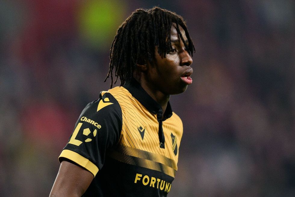 Talent Baníku Bewene: procházky s blondýnkou, obrovský potenciál, spolehlivý represink Talent Baníku Bewene: procházky s blondýnkou, obrovský potenciál, spolehlivý represink