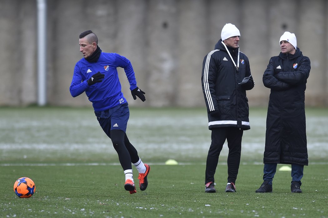 Luboš Kozel v rozhovoru s Radkem Slončíkem (vpravo)