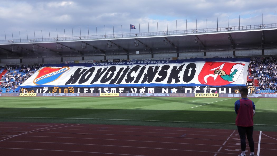 Choreo fanoušků Baníku během utkání s Bohemians