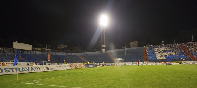 Fotbalisté Baníku mohli na úvodním zápase s Teplicemi na podporu fanoušků zapomenout