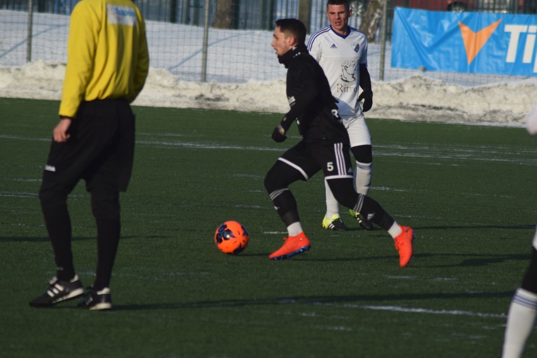 Záložník Baníku Ostrava Adam Jánoš v utkání zimní Tipsport ligy