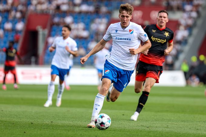 ONLINE: Baník - Pardubice 0:0. Za domácí v základu i mladík Škrkoň, pomůže k bodům? ONLINE: Baník - Pardubice 0:0. Za domácí v základu i mladík Škrkoň, pomůže k bodům?