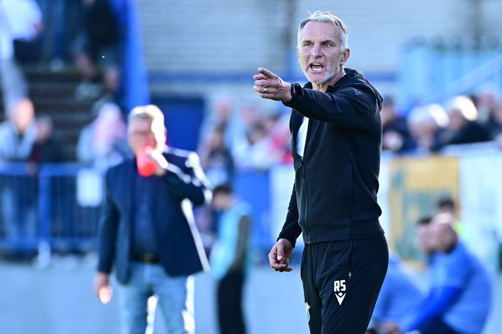 Naštvaný Skuhravý po postupu: Takhle se ligový fotbal hrát nedá. Nejvíc mě se*e, že... Naštvaný Skuhravý po postupu: Takhle se ligový fotbal hrát nedá. Nejvíc mě se*e, že...