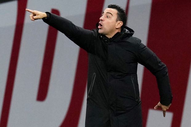 Trenér Xavi během zápasu Barcelony Trenér Xavi během zápasu Barcelony