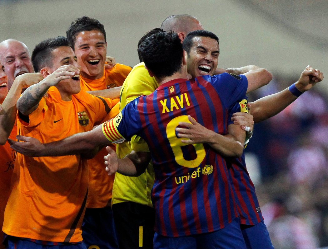 Hráči Barcelony se radují z další branky