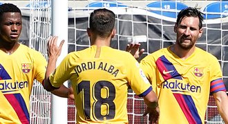 Barcelona dala na závěr pět gólů, poháry slaví Granada a Real Sociedad