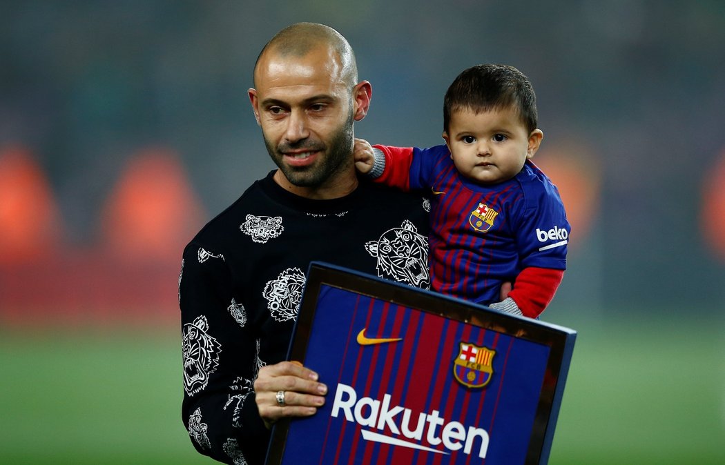 Javier Mascherano se při pohárovém utkání Barcelony s Espaňolem přišel rozloučit s fanoušky