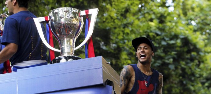 Neymar si vychutnává chvíle slávy