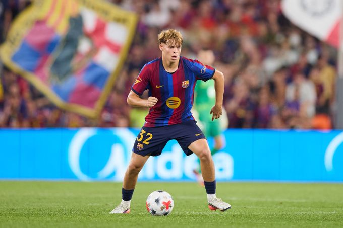 Talent z Barcelona v české reprezentaci? Nedvěd: Nabídli jsme něco, co ho zaujalo Talent z Barcelona v české reprezentaci? Nedvěd: Nabídli jsme něco, co ho zaujalo