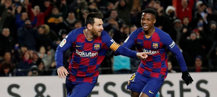 Gólová radost Lionela Messiho v utkání Barcelony s Granadou