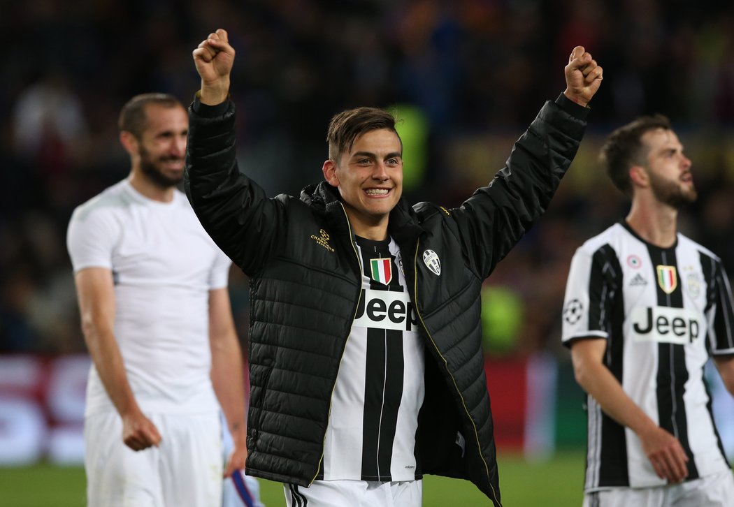 Ofenzivní klenot Juventusu Paulo Dybala po postupu přes Barcelonu ve čtvrtfinále Ligy mistrů