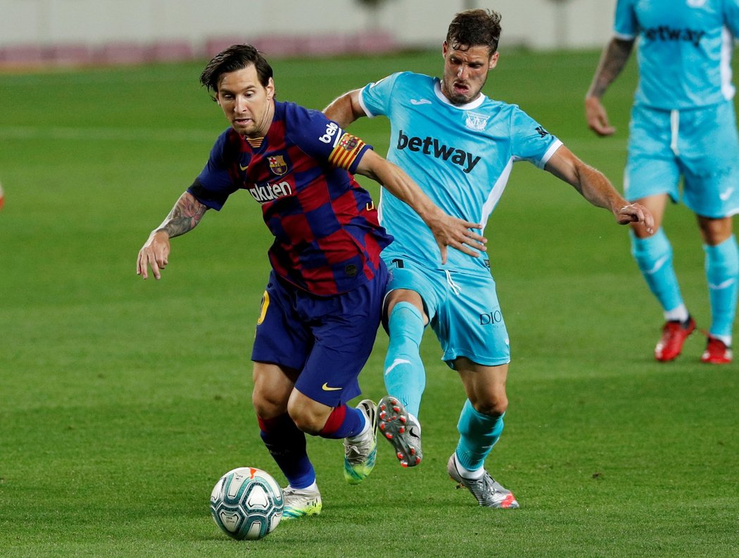 Lionel Messi v utkání Barcelony s Leganés opět unikal obráncům