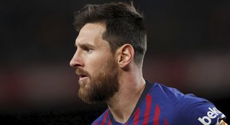 400! Messi dosáhl na milník a Barcelona vede. Real zachránil výhru