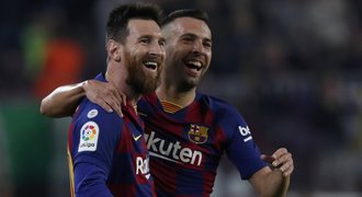 Barcelona zničila Valladolid a vede ligu, skvělý Messi byl u čtyř gólů
