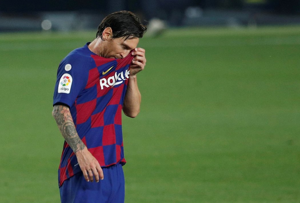 Zklamaný kapitán Barcelony Lionel Messi po remíze se Celtou Vigo