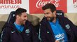 Opory Barcelony na lavičce - Lionel Messi a stoper Gerard Piqué