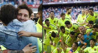 FOTO+VIDEO: Barca slaví titul! Messi a spol. divoce tančili v šatně